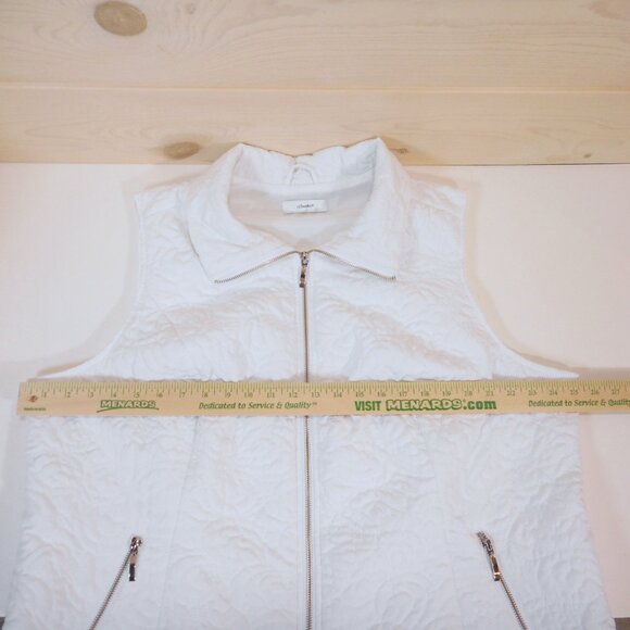 CJ Banks White Quilted Vest Womens size 2X [Approx] Full Zip Pockets Lightweight - Picture 4 of 10